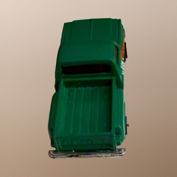 1973-1980 Chevrolet Stepside Pickup Truck Green FLASH Diecast 1:64 Scale - Picture 5 of 9